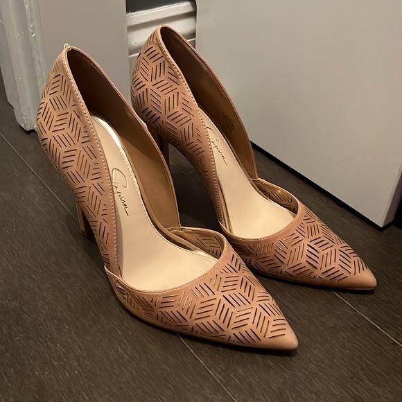 Jessica Simpson gorgeous heel 8.5 - Picture 2 of 6